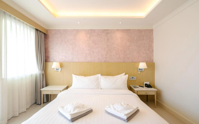 The Sea - Cret Hua Hin