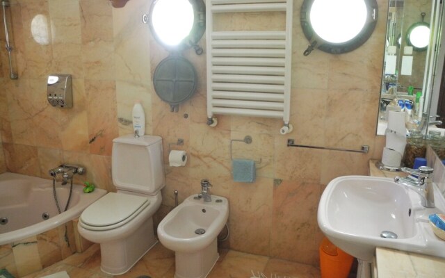 Casa do Oriente - Bed & Breakfast