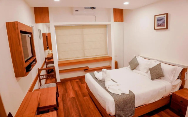 Mps Royal Suites