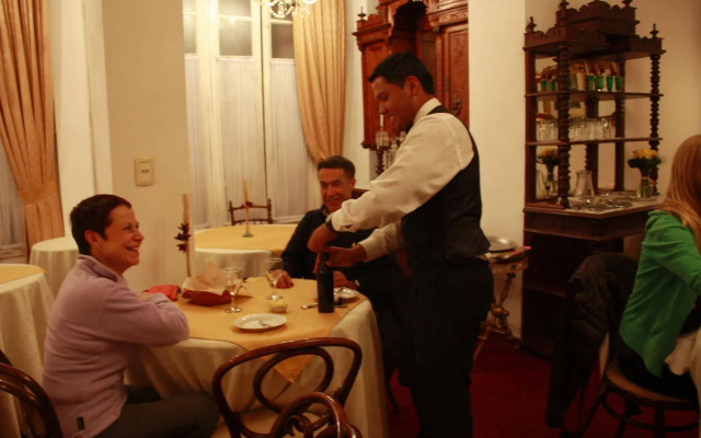 Hotel de Su Merced