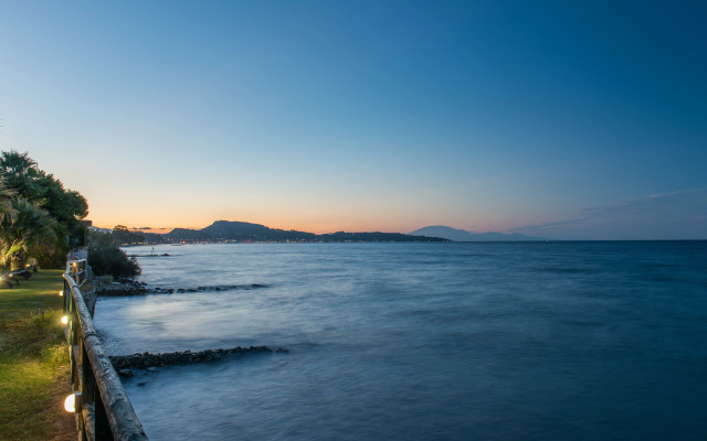 Windmill Bay Hotel