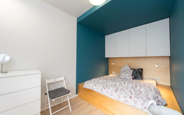 Main Trainstation one bedroom AC p4you