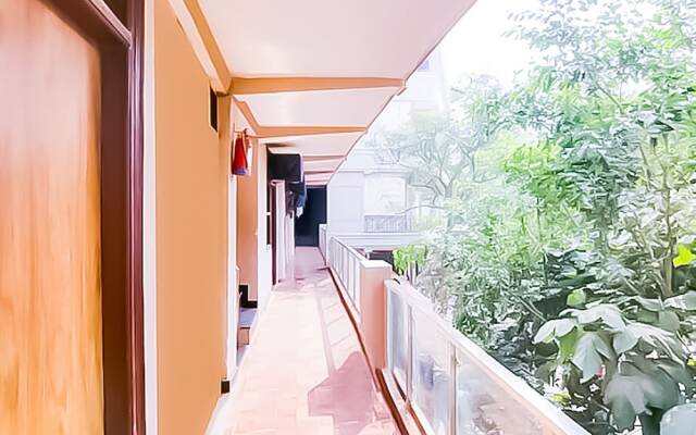 Roomshala 121 Hotel Classic