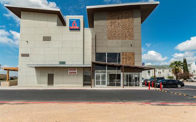 Studio 6 New Braunfels, TX