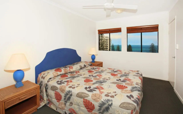 Unit 4 'Beaumont Sur Mer', Coolum Beach