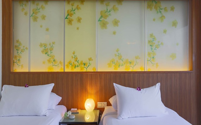 Ploy Palace Hotel