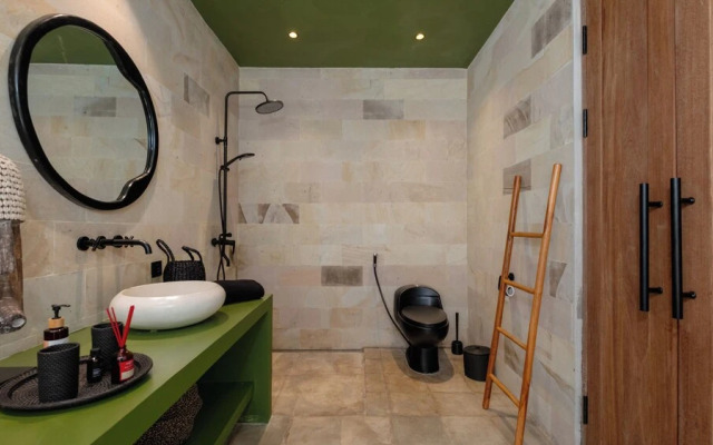 Villa Dreamer by Villa Finder