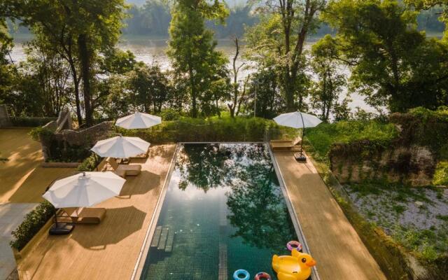 Yangshuo River Lodge