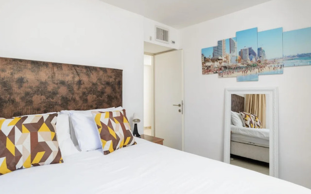 Penthouse with Panoramic View by FeelHome