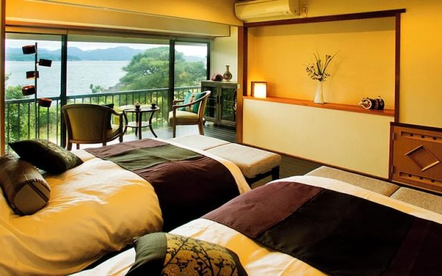 Yukei no Yado Umi no Yurikago Hagikomachi