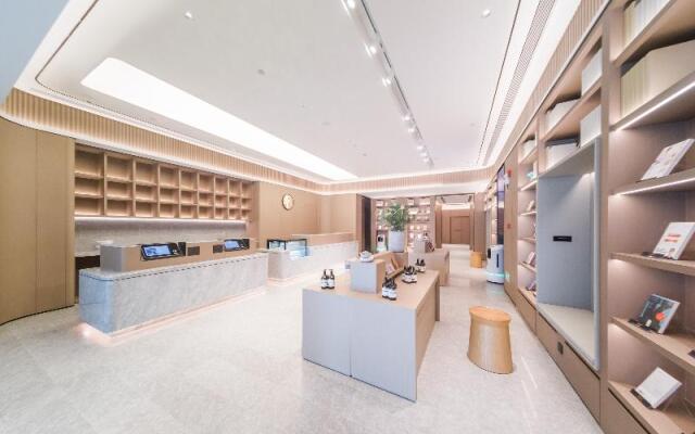 Ji Hotel Shenzhen Baoan Pingzhou Subway Station