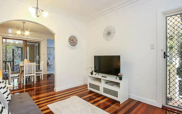 Beautiful and Quiet 3 Bedroom Home in Leafy Fairfield