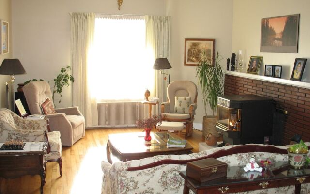 The Nelson House Bed & Breakfast