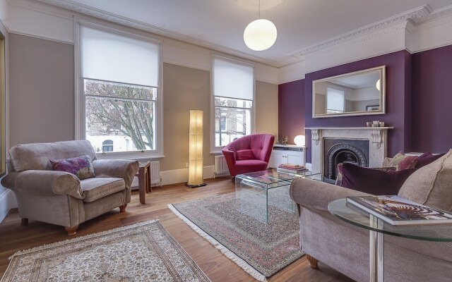 Cheverton Road Townhouse