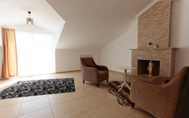 Villa Gunsu Large Private Pool A C Wifi Car Not Required