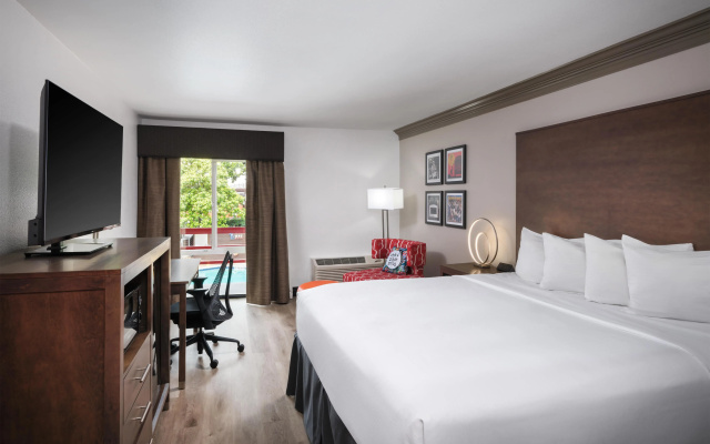 Aiden Austin City Hotel