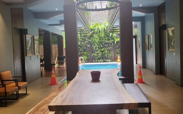 Hebe Hotel Hostel & Hospitality Network