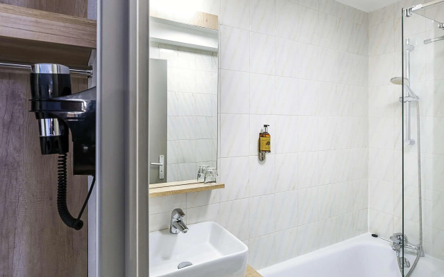 Ostal Pau Université - Sure Hotel Collection by Best Western