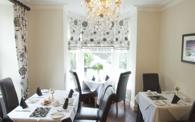 Holly Lodge Guest House