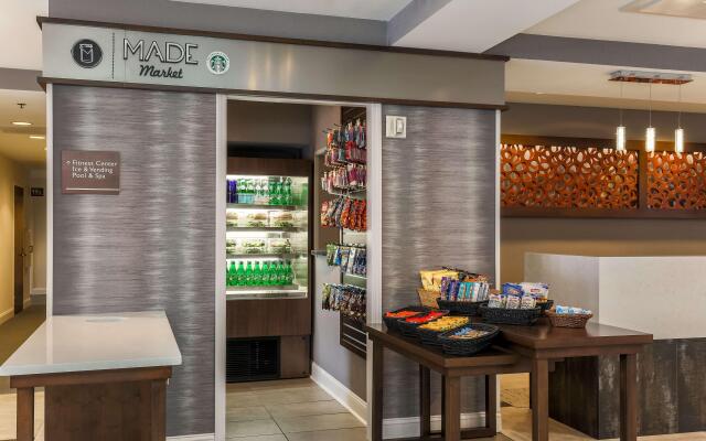 DoubleTree by Hilton Atlanta Airport