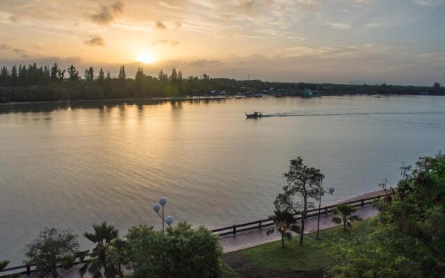 Krabi City Seaview Hotel