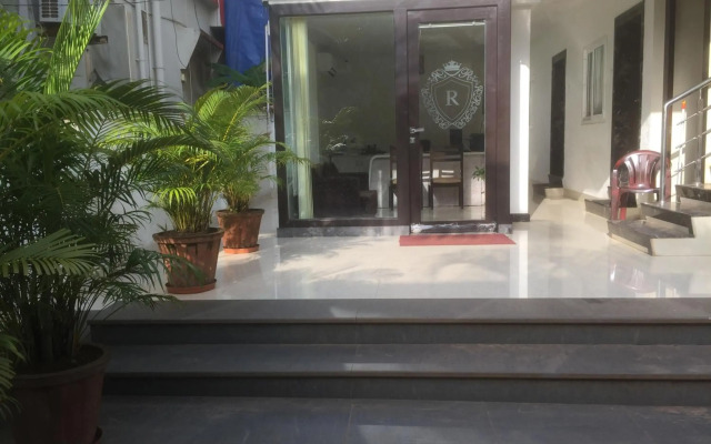 Rezo's Hotel