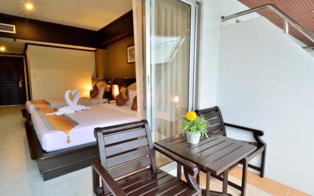 Samui First House Hotel