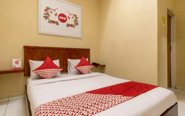OYO 615 Residence Puri Hotel Syariah