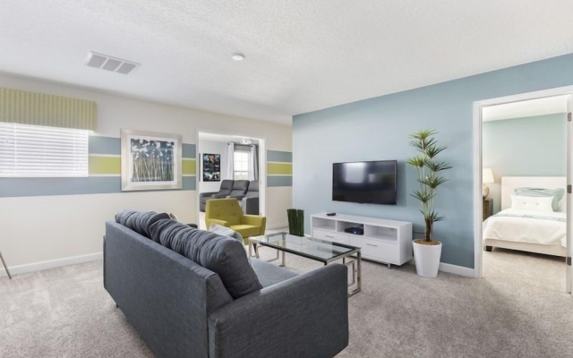 8BR ChampionsGate Pool Home