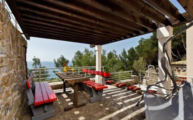 Fully Equiped Apartments for 3 Adults