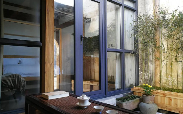 SU House