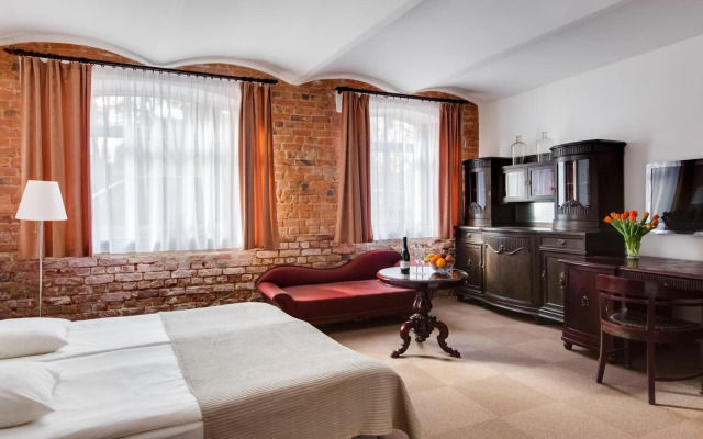 Janne Hotel