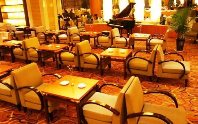 Yinlong Hotel