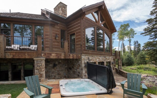 THE Pinnacle by Exceptional Stays