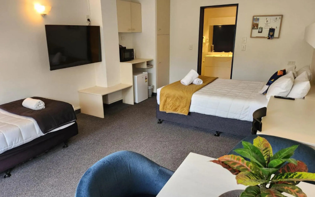 U Studios Paraparaumu – Guest Rooms – Paraparaumu