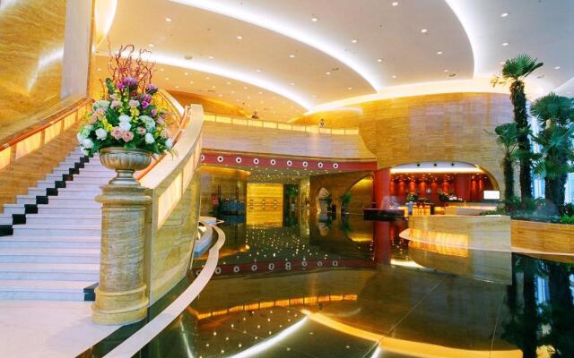 Runyang Huanlong Hotel