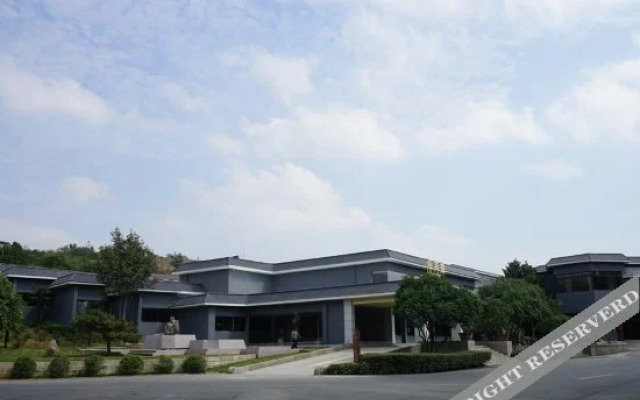 Ze Lin Hill-view Hotel