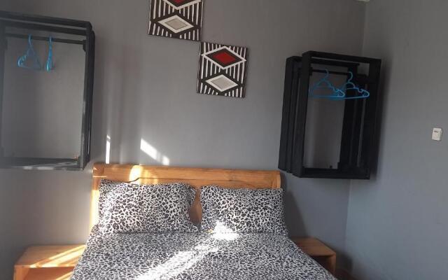 Tommy's Budget Rooms