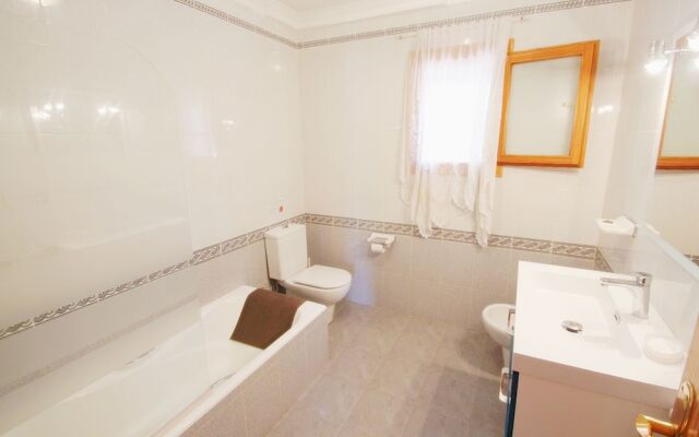Mar de China - modern, well-equipped villa with private pool in Moraira