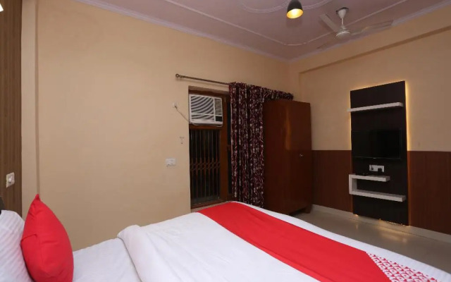 Chirag House By OYO Rooms