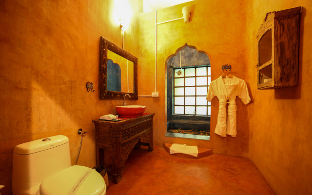 juSTa  Morjim Beach Resort and Spa