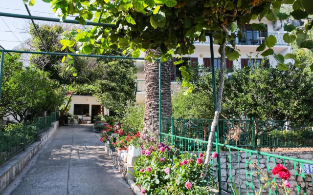 Apartments by the sea Podaca, Makarska - 11588