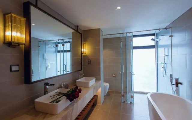 The Palm Nest Cam Ranh Pool Villa