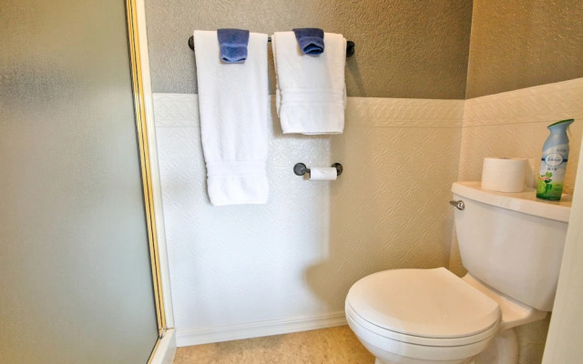 The Groveland Hotel