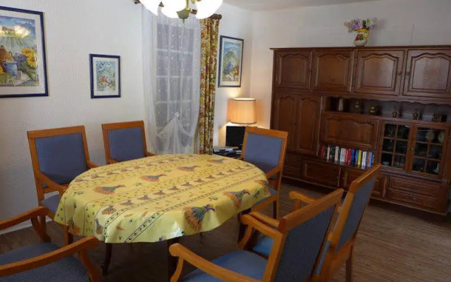 Holiday Home Les Troenes