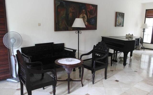 9 Bedroom GERHANA Villa Kuta Bali
