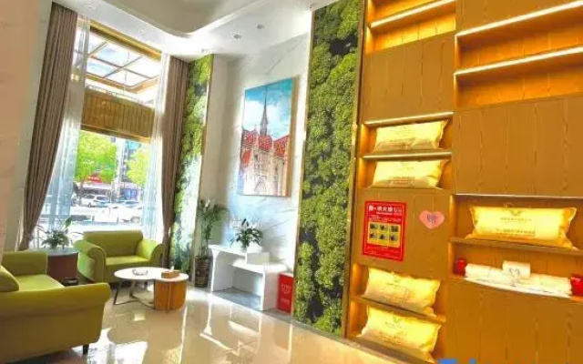 Vienna SaoHao Hotel(Zhuzhou Tianxin East Railway Station Branch)