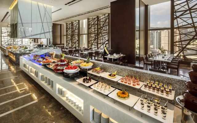 Nina Hotel Tsuen Wan West