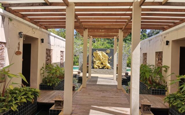 Tachawan Resort & Restaurant