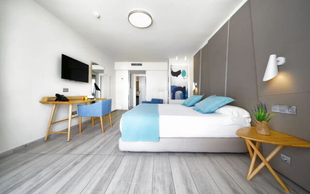Aqua Suites